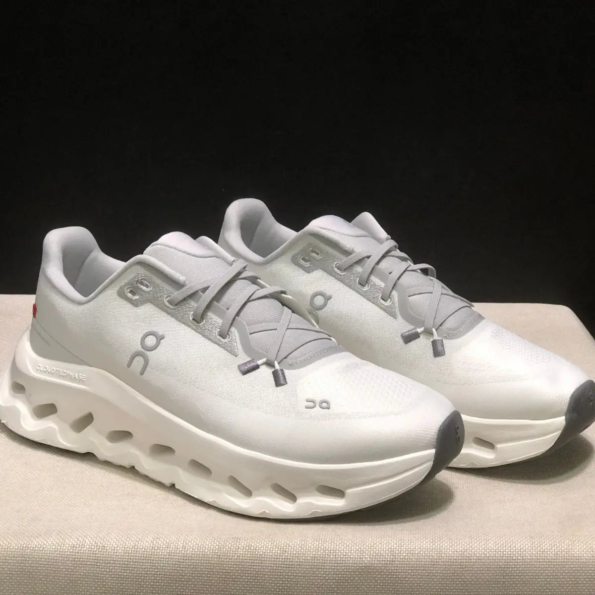 Cloudtilt - Light Grey Ma boutique